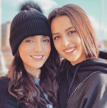 Ambra Angiolini with her daughter Jolanda.